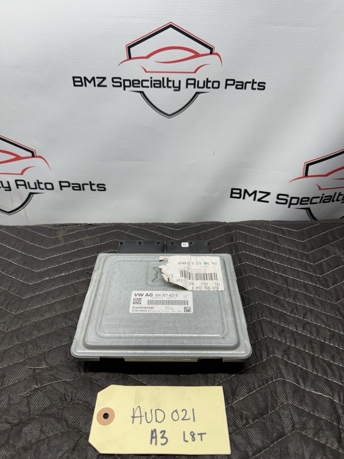 Audi VW Engine Unit Continental ECU 06K907425B Simos 18.1 H13 5WA18004 01