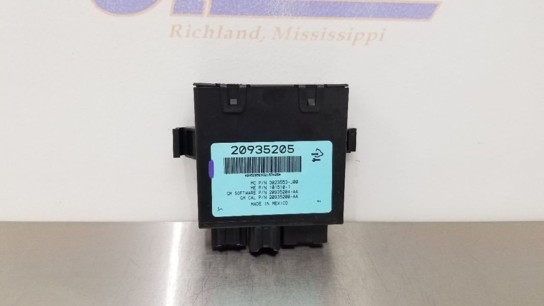 14 CHEVY TAHOE POWER LIFTGATE MODULE 20935205