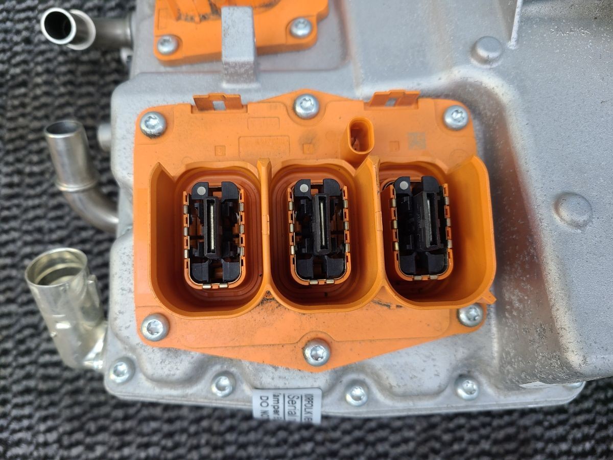 Volvo XC60 MK2 Hybrid Voltage Converter Inverter 32324082