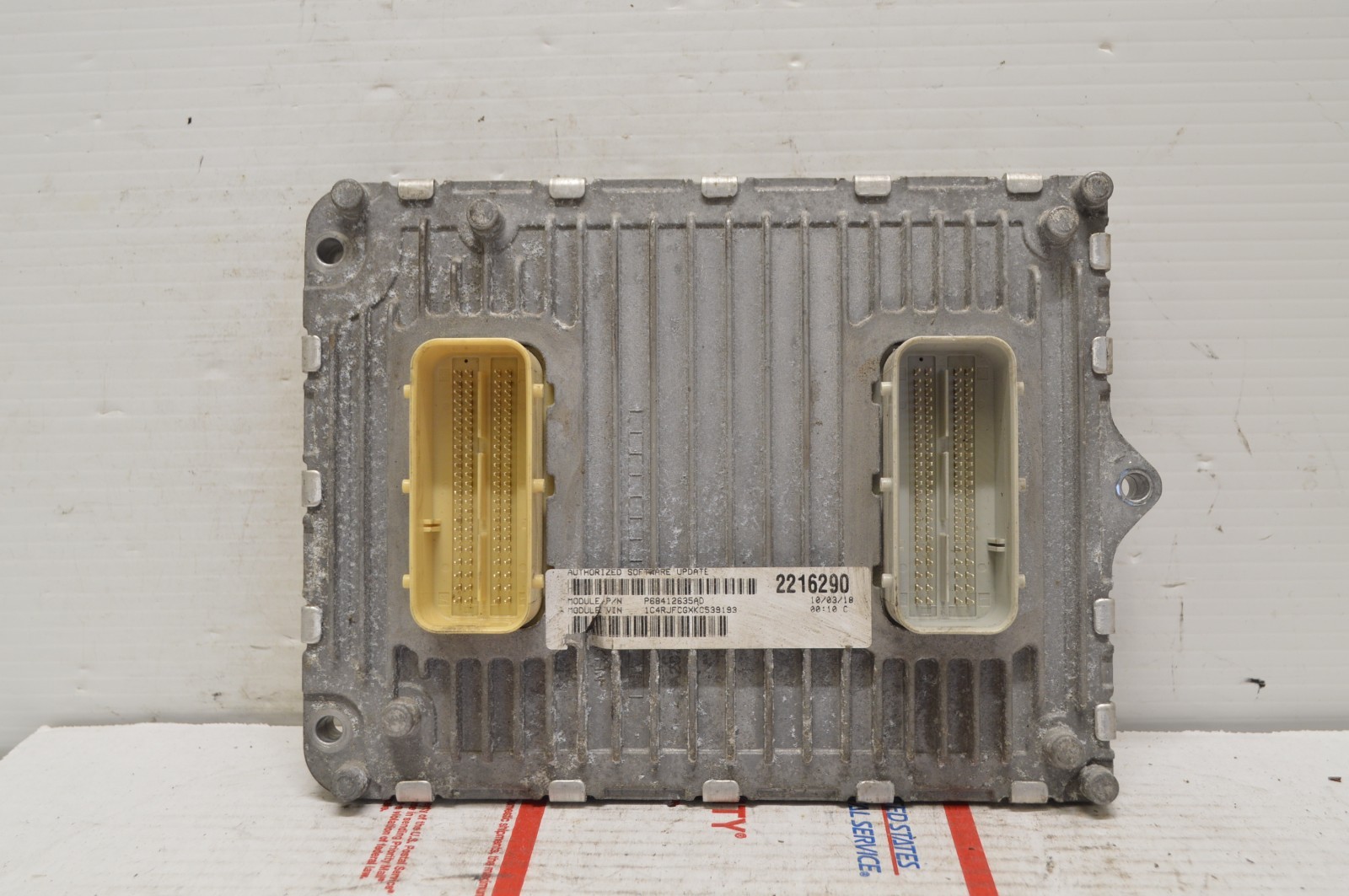 2018 2019 Jeep Grand Cherokee P68330924AA Engine Control Module Unit Ecm D73 001