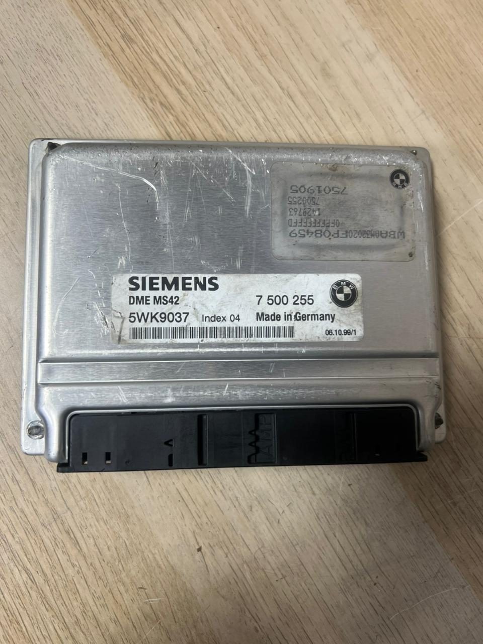 2000 BMW E46 328i DME MS42 5WK9037 Engine Control Module 7500255