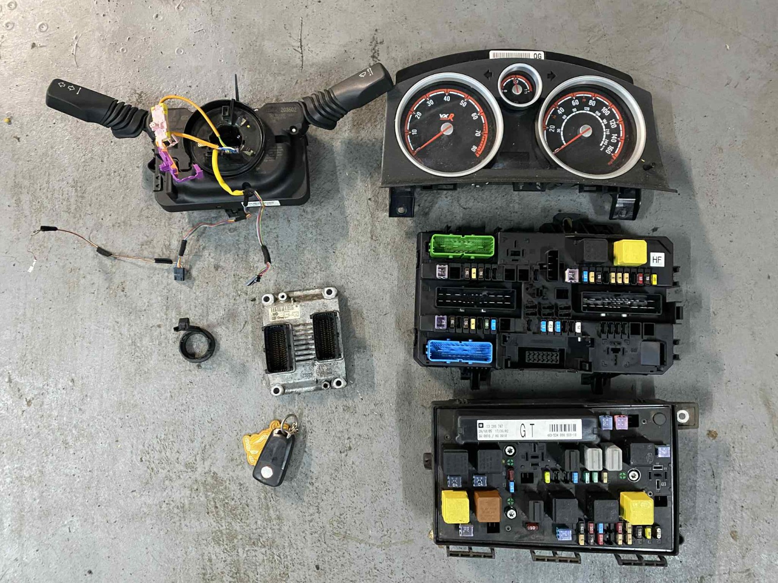ECU kit clocks key immobiliser & modules – Zafira B VXR Z20LEH 2.0 16v turbo
