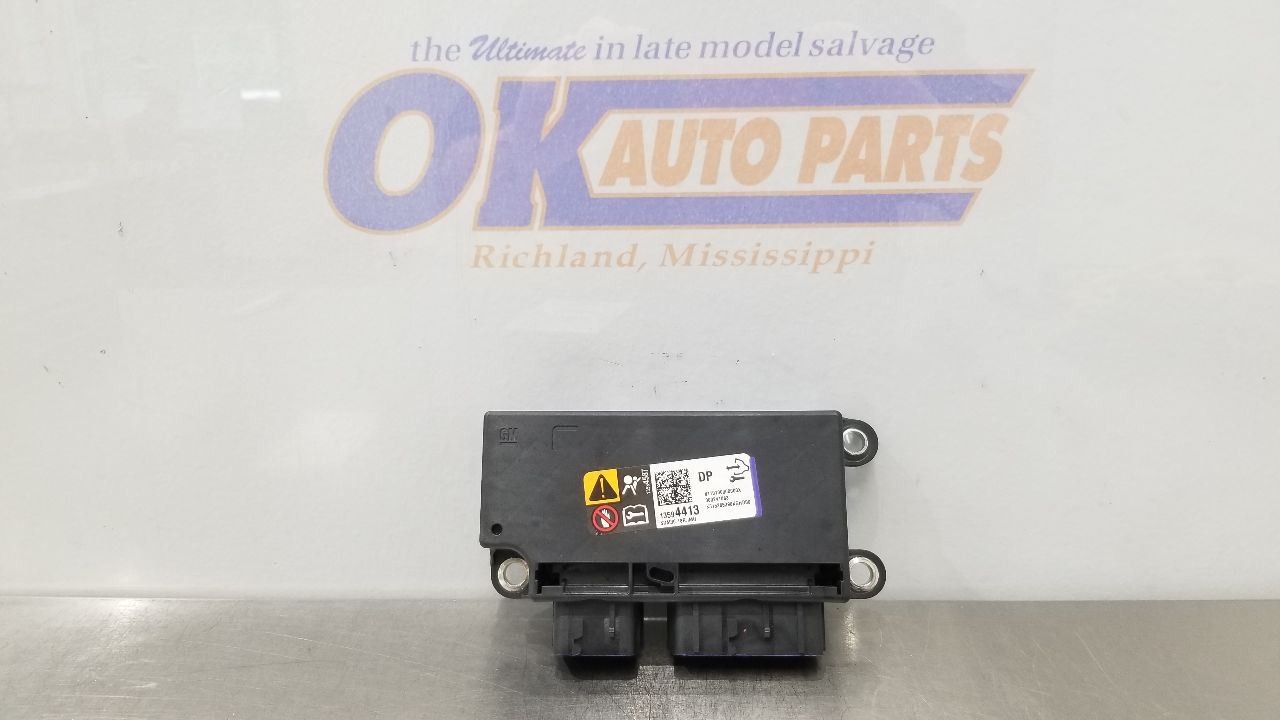 16 CHEVY TAHOE LT SRS CONTROL MODULE