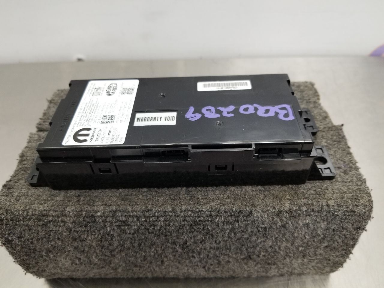 24 JEEP GRAND CHEROKEE LIMITED COMMUNICATION TELEMATICS CONTROL MOD 68633963AA