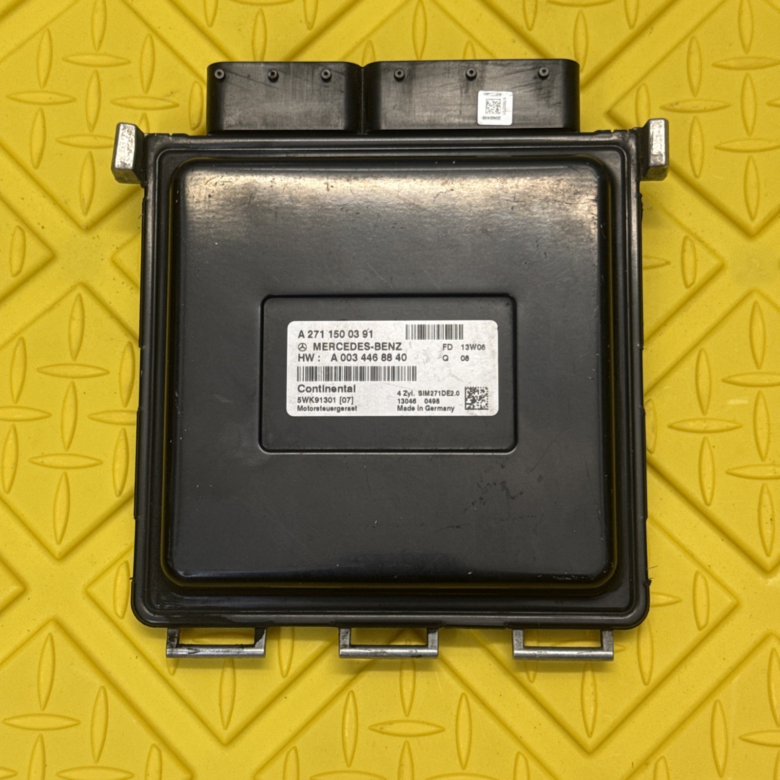 2012-15 MERCEDES-BENZ W204 C250 1.8 ENGINE COMPUTER CONTROL ECU ECM A2711500391