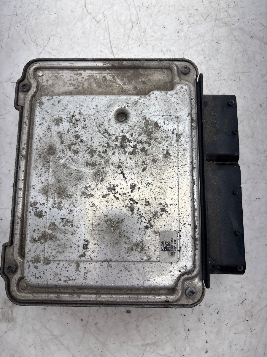 Volkswagen Golf MK5 (2004-2006) 2.0 TDI 4 x 4 Engine ECU 03G906021KK