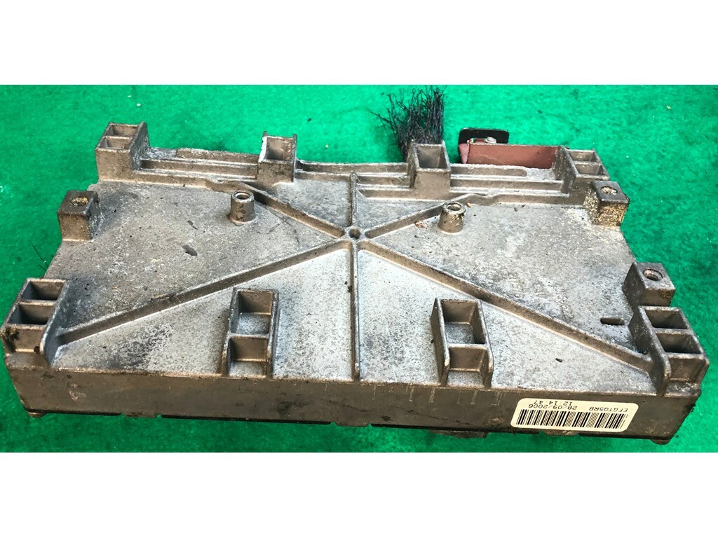 ECM PCM ECU Engine Computer Module 2007 Chrysler PT Cruiser | P05187761AA