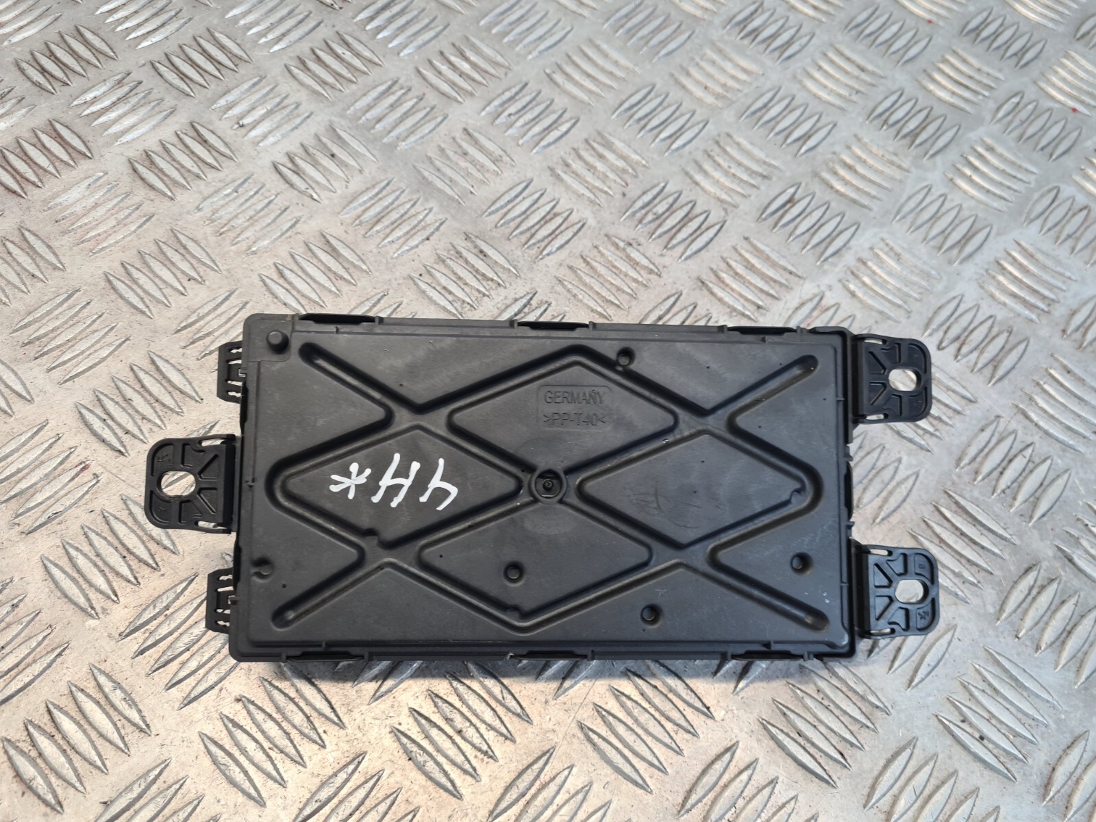 2011 BMW 1 SERIES F20 F21 REAR BODY CONTROL MODULE BCM 9279824 #4H