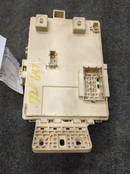 Chassis ECM Body Control BCM Left Hand Dash Base Fits 19-20 VELOSTER 697215
