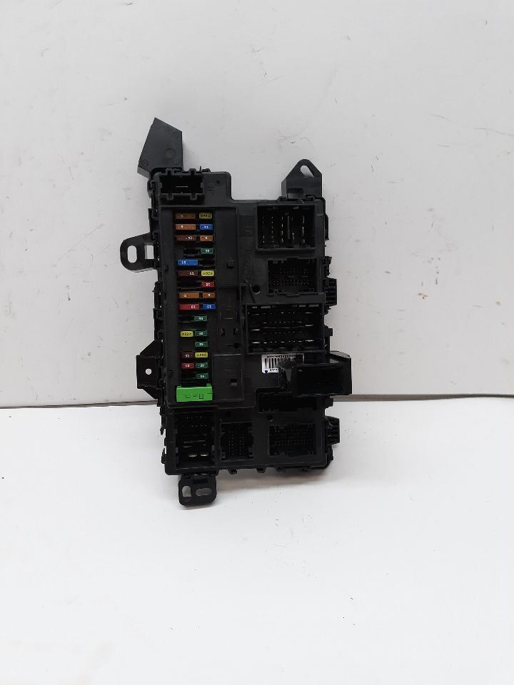 Chassis ECM Theft-locking Right Hand Kick Panel Fits 21 EXPEDITION 85729