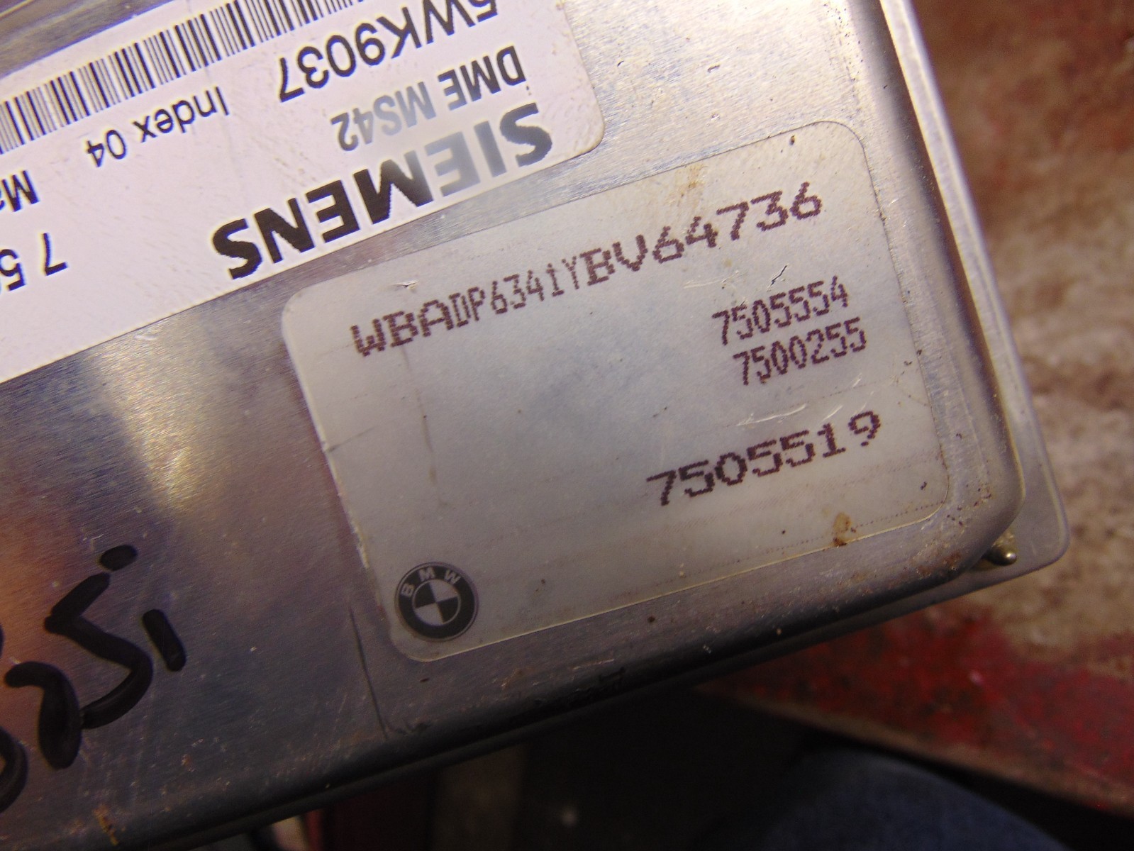 99 00 BMW 528i 2.8 engine computer 7500255 ecm ecu 5wk9037