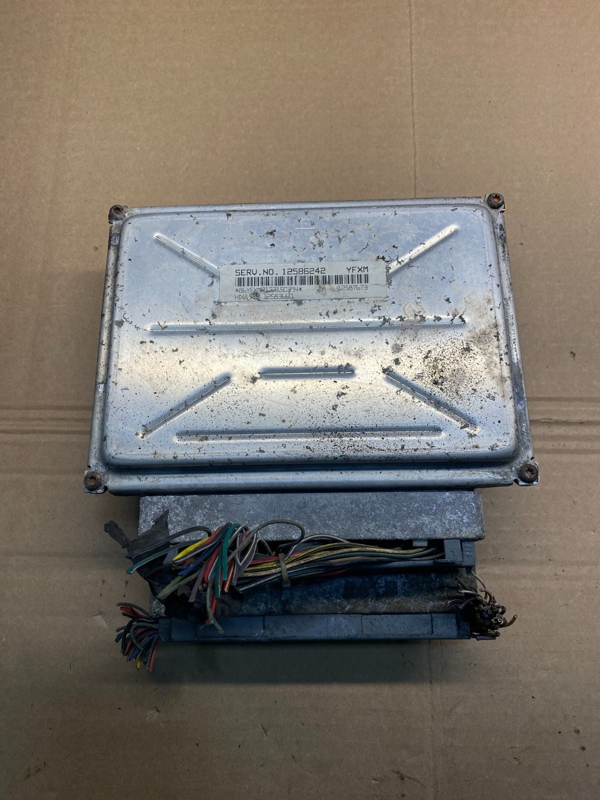 2003-2006 Chevrolet Tahoe Silverado Engine Control Unit Module ECM ECU ae9974 DG