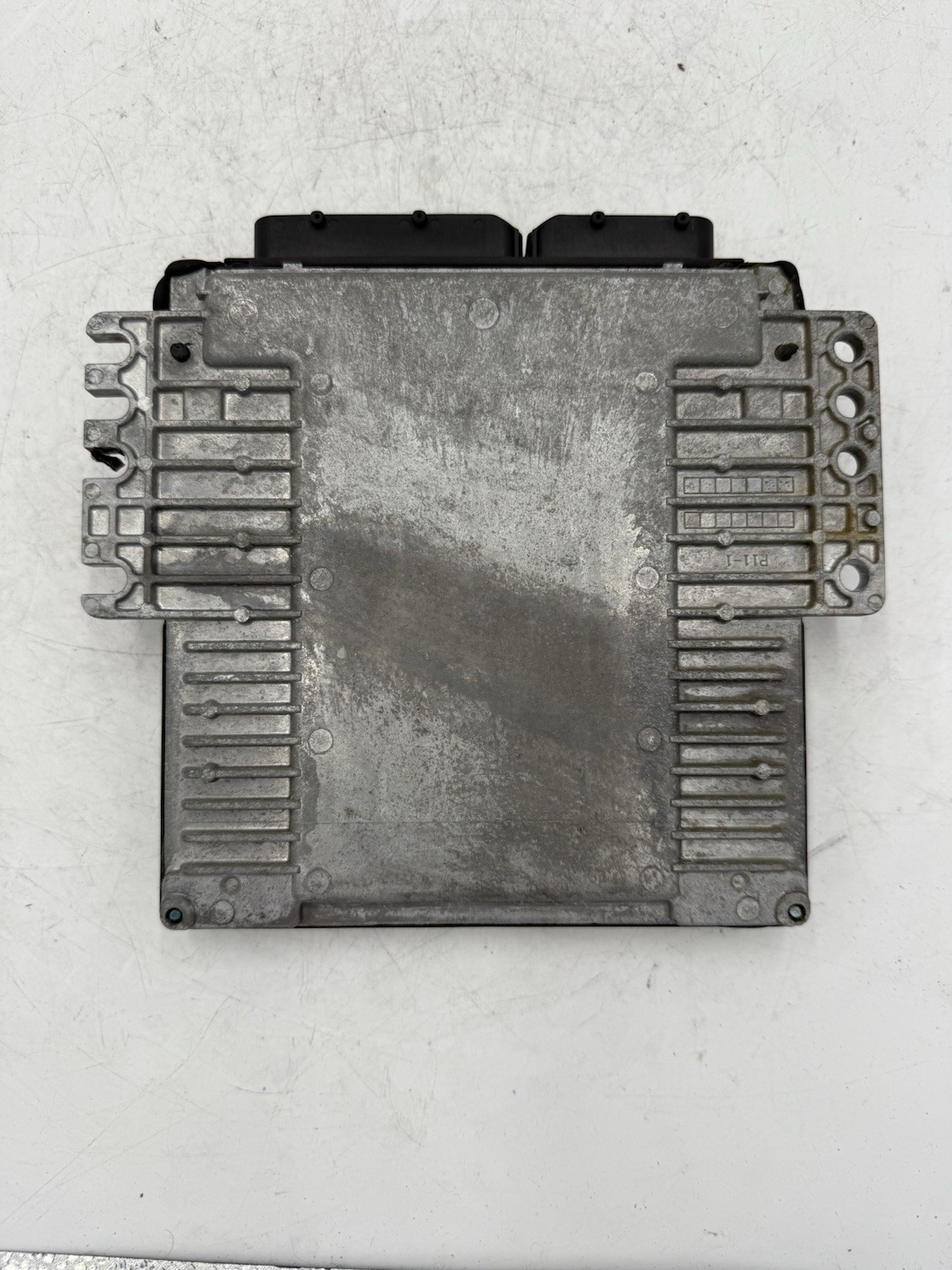 05 2005 Nissan Frontier 2.5 M/T Engine Control Module Computer MEC35-800 C1