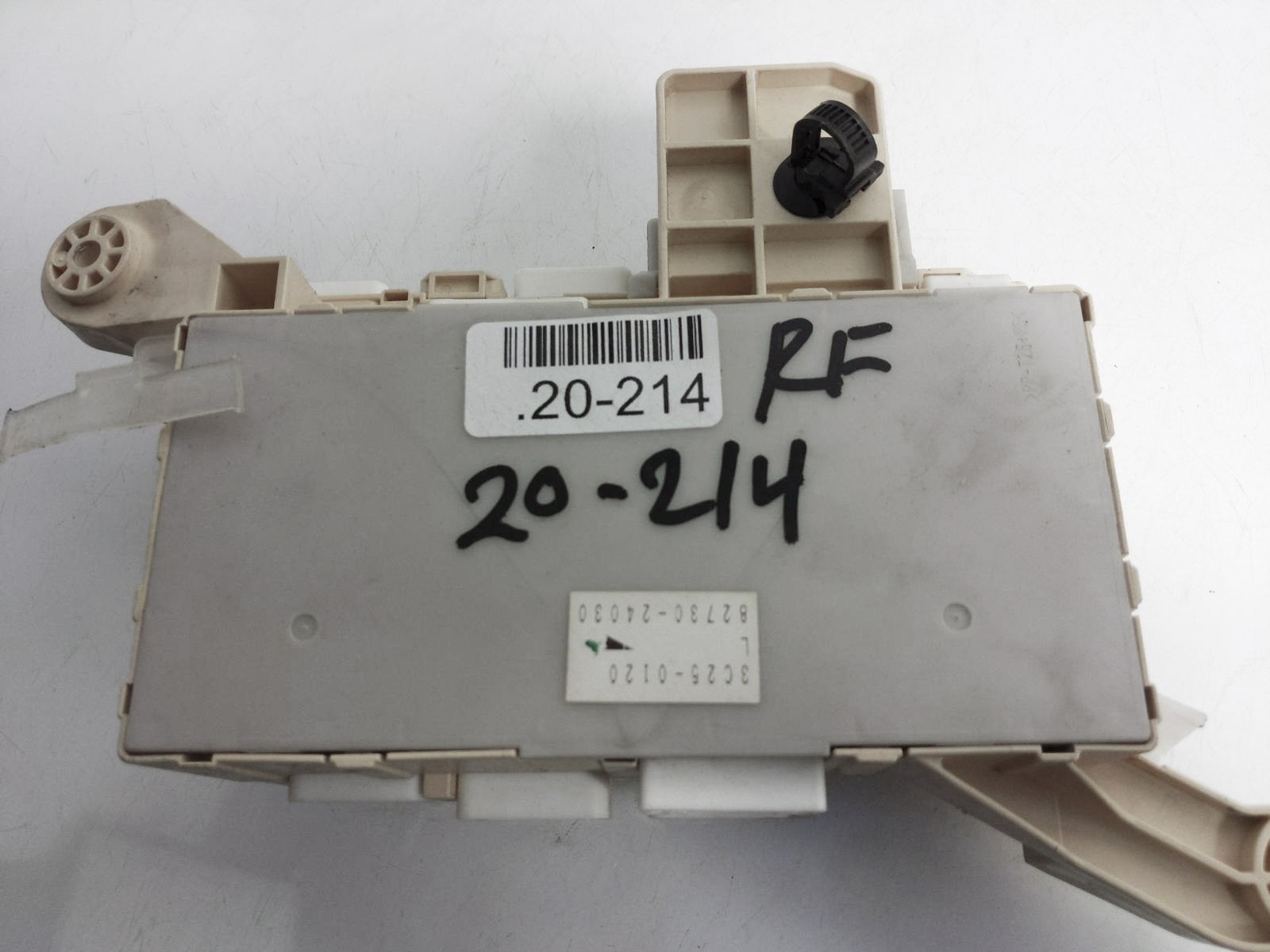 Lexus Sc430 2002-2005 4.3L Cabin Room Fuse Box Inside Fuse Box 82730-24030