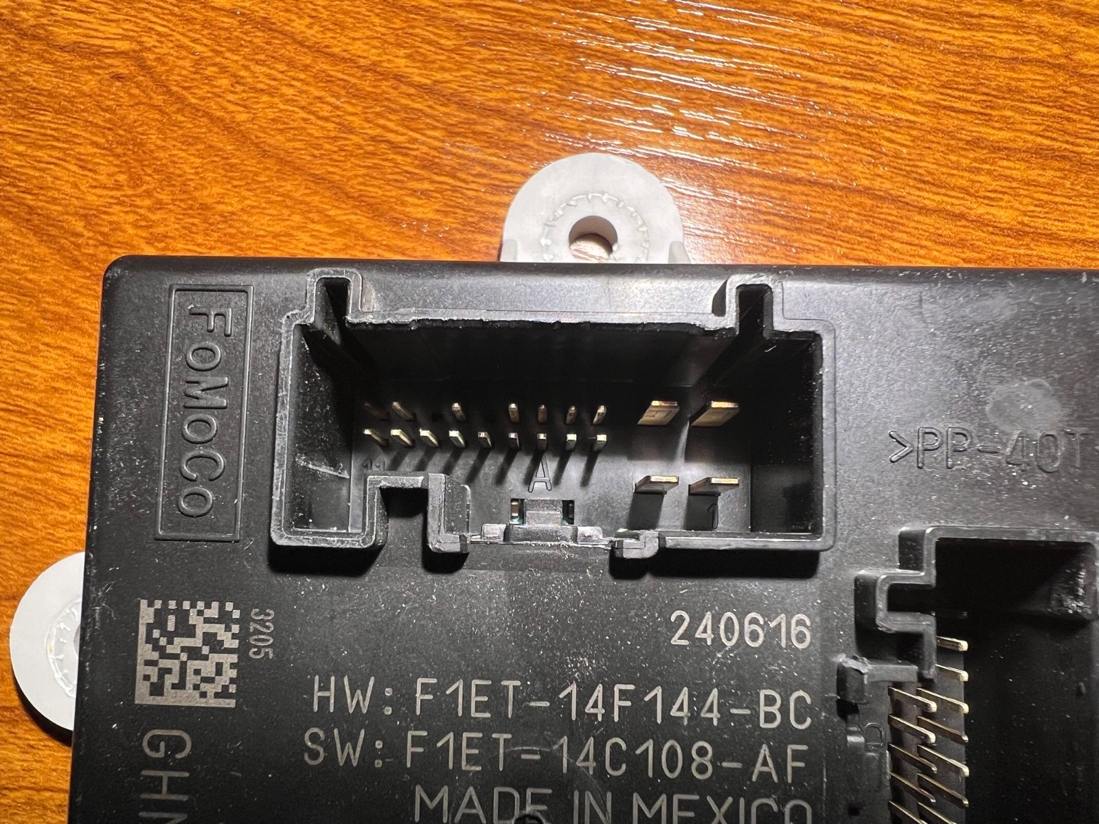FORD ESCAPE FRONT RIGHT DOOR CONTROL UNIT MODULE OEM F1EZ-14B291-Y