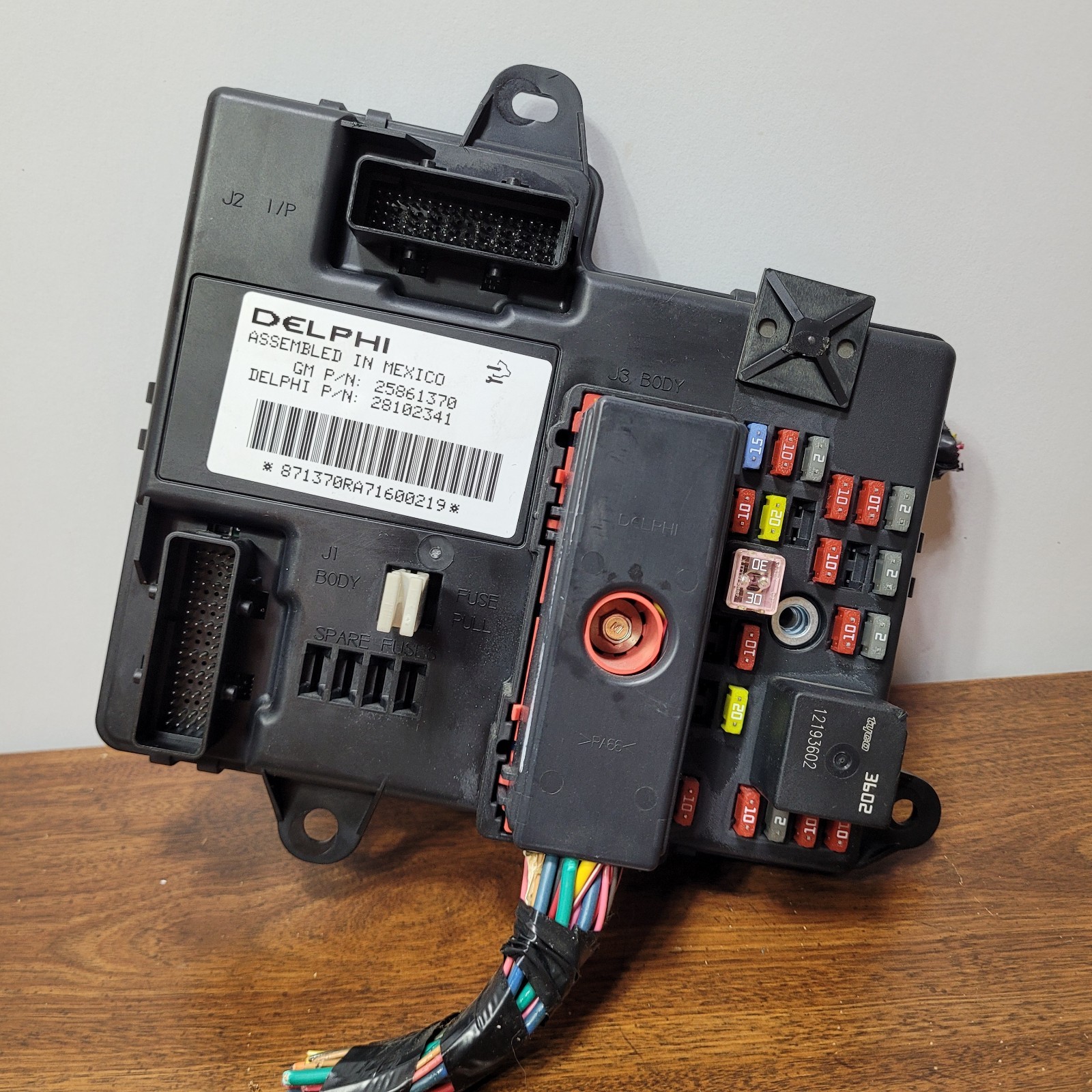 25861370 Chevy 2007 Malibu G6 Fuse Box Body Chassis Control Module BCM OEM