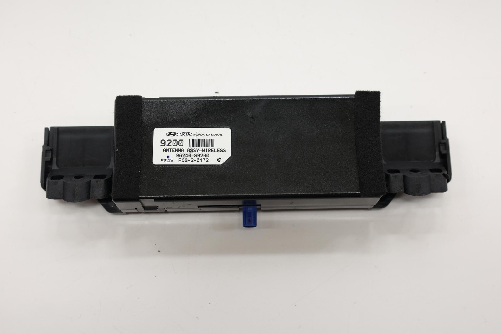 2020 – 2022 KIA TELLURIDE WIRELESS ANTENNA CONTROL MODULE UNIT OEM 96240S9200