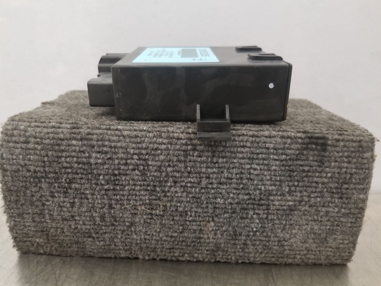 14 GMC YUKON XL SLT 4X4 5.3L DOOR CONTROL MODULE 20935205 OEM
