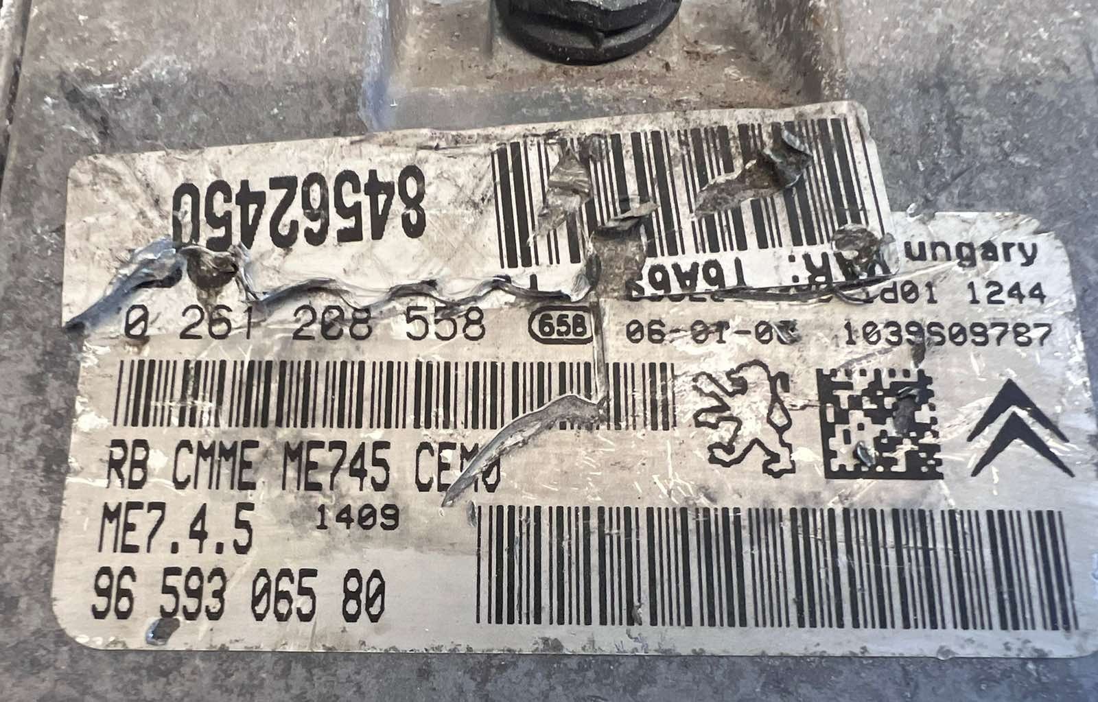 PEUGEOT 307 1.6 2005 Engine Control Unit 9659306580 Bosch 0261208558