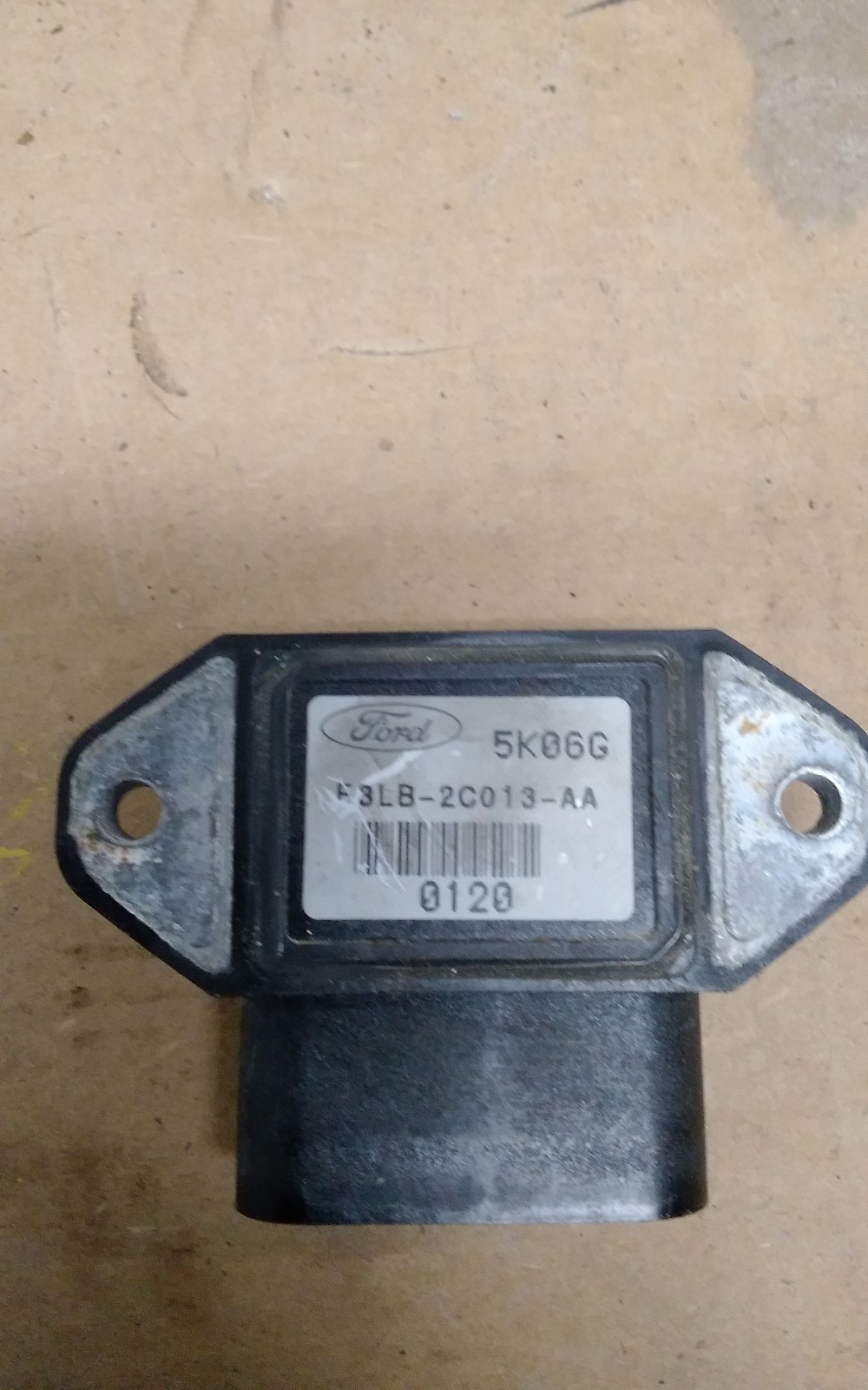1996 LINCOLN MARK VIII AIR RIDE RELAY CHASIS CONTROL MODULE F3LB-2C013-AA