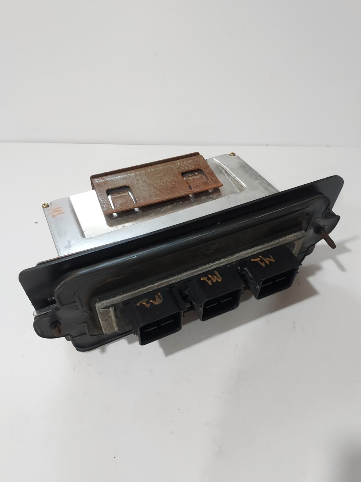 2004 FORD EXPLORER Mercury Mountaineer 4.6L Engine Control ECU 4L2A-12A650-ANB