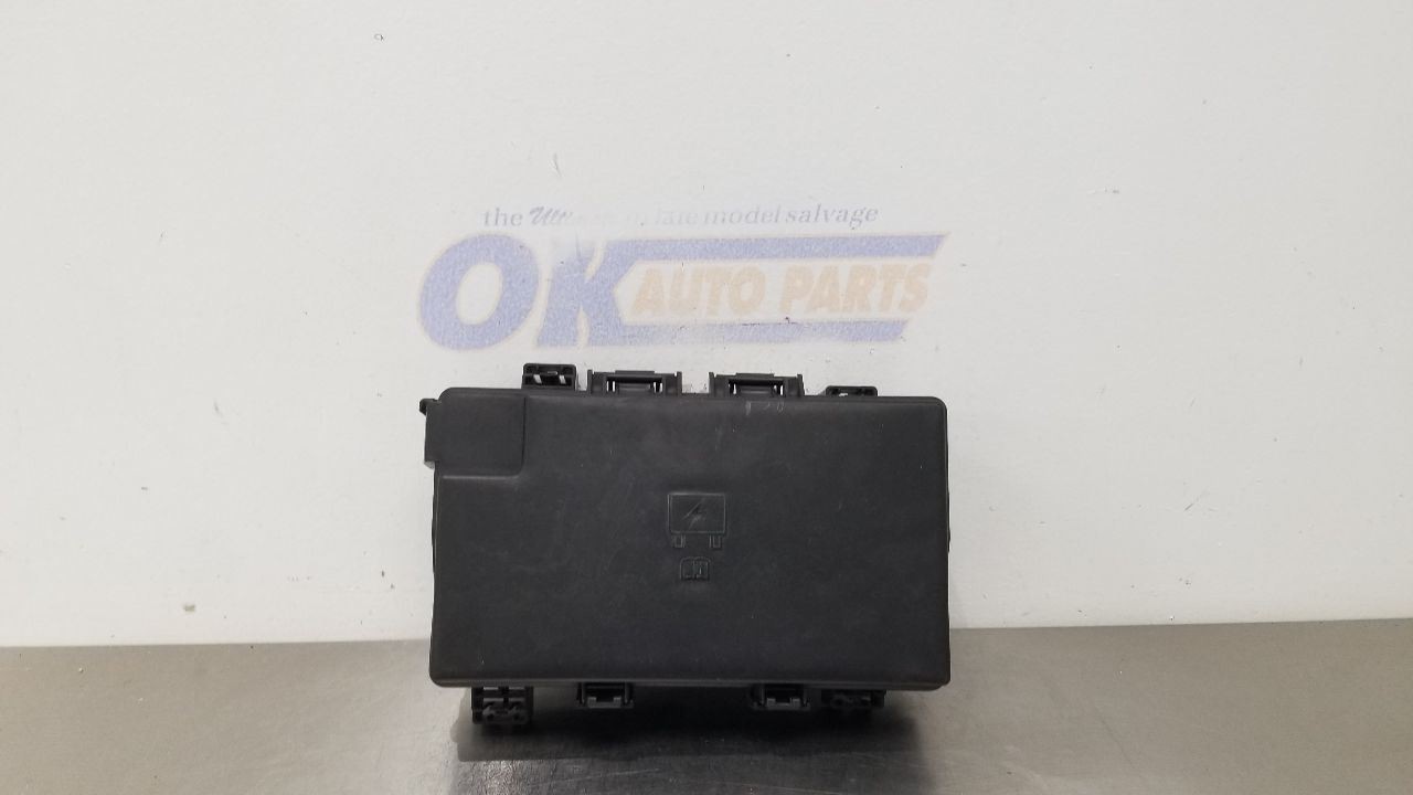 17 DODGE RAM 1500 5.7L POWER DISTRIBUTION CENTER FUSE BOX 68322371AB