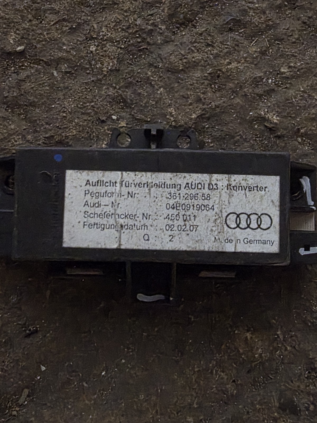 Audi A8 D3 Door Lightning Module Control Unit Front Rear 04E0919064