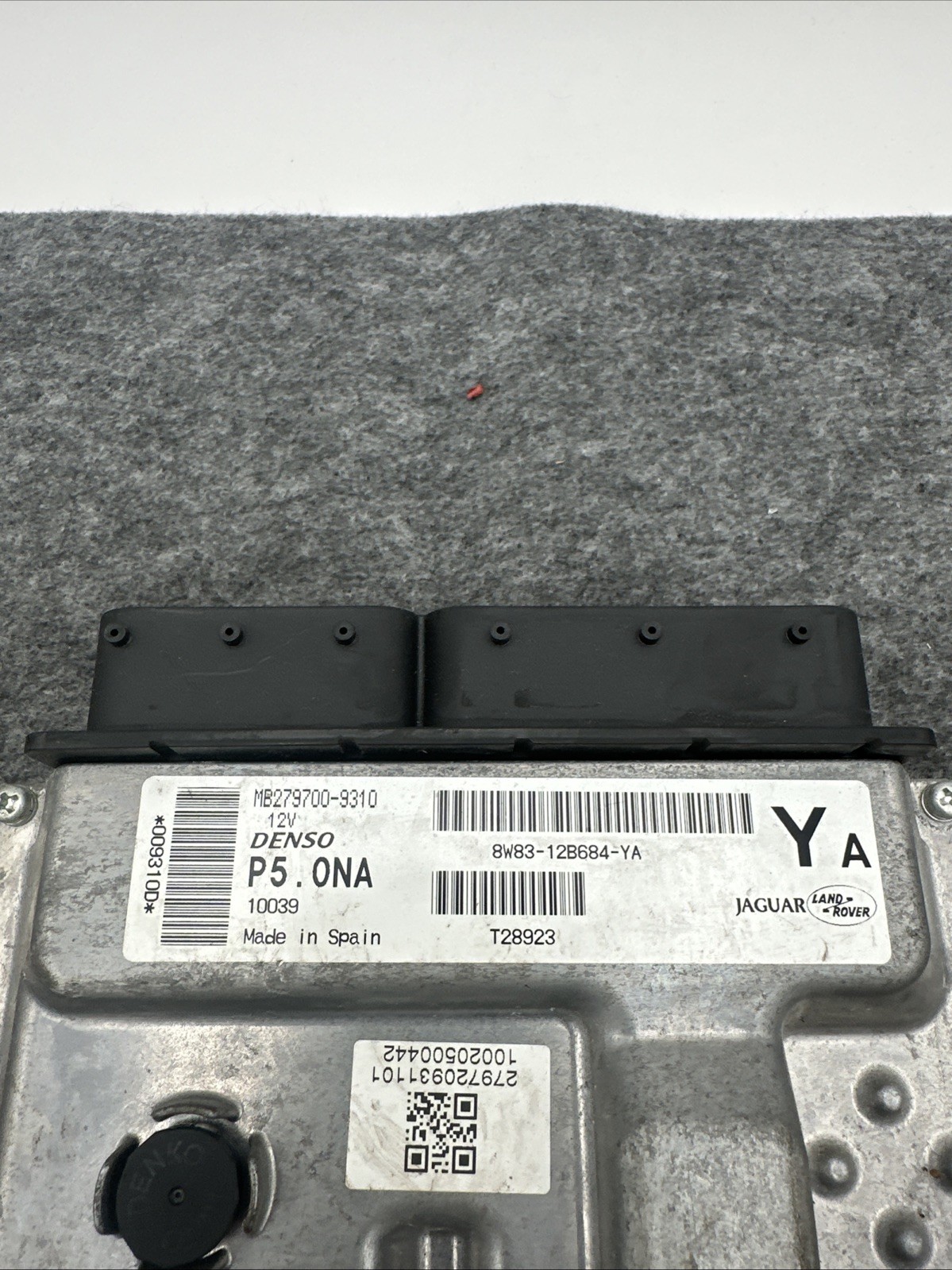 2010 – 2013 RANGE ROVER SPORT L320 5.0L ENGINE CONTROL UNIT 8W83-12B684-YA OEM