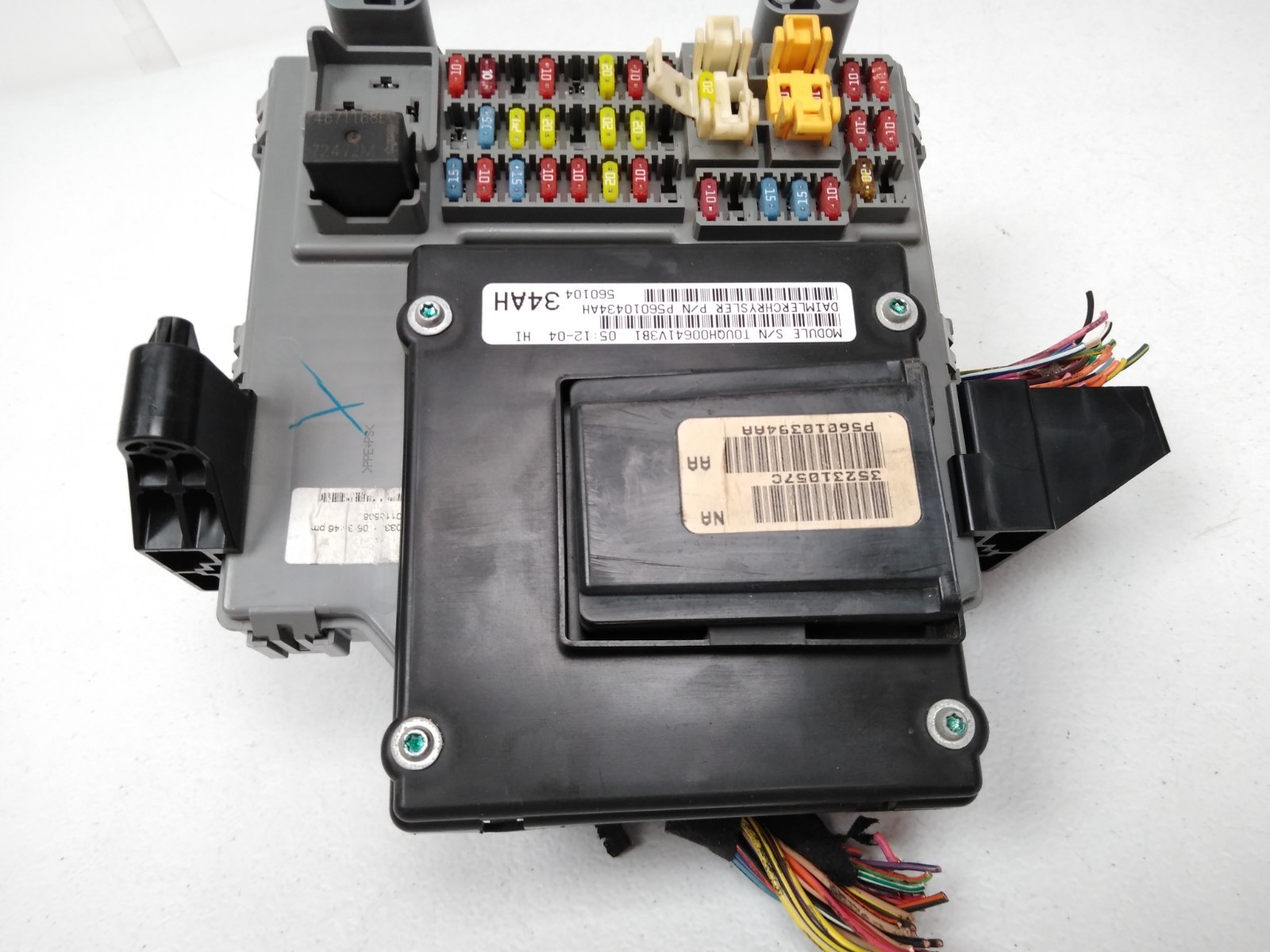 56010434AH Jeep 2004 Liberty Body Control Module BCM Interior Fuse Box OEM K32