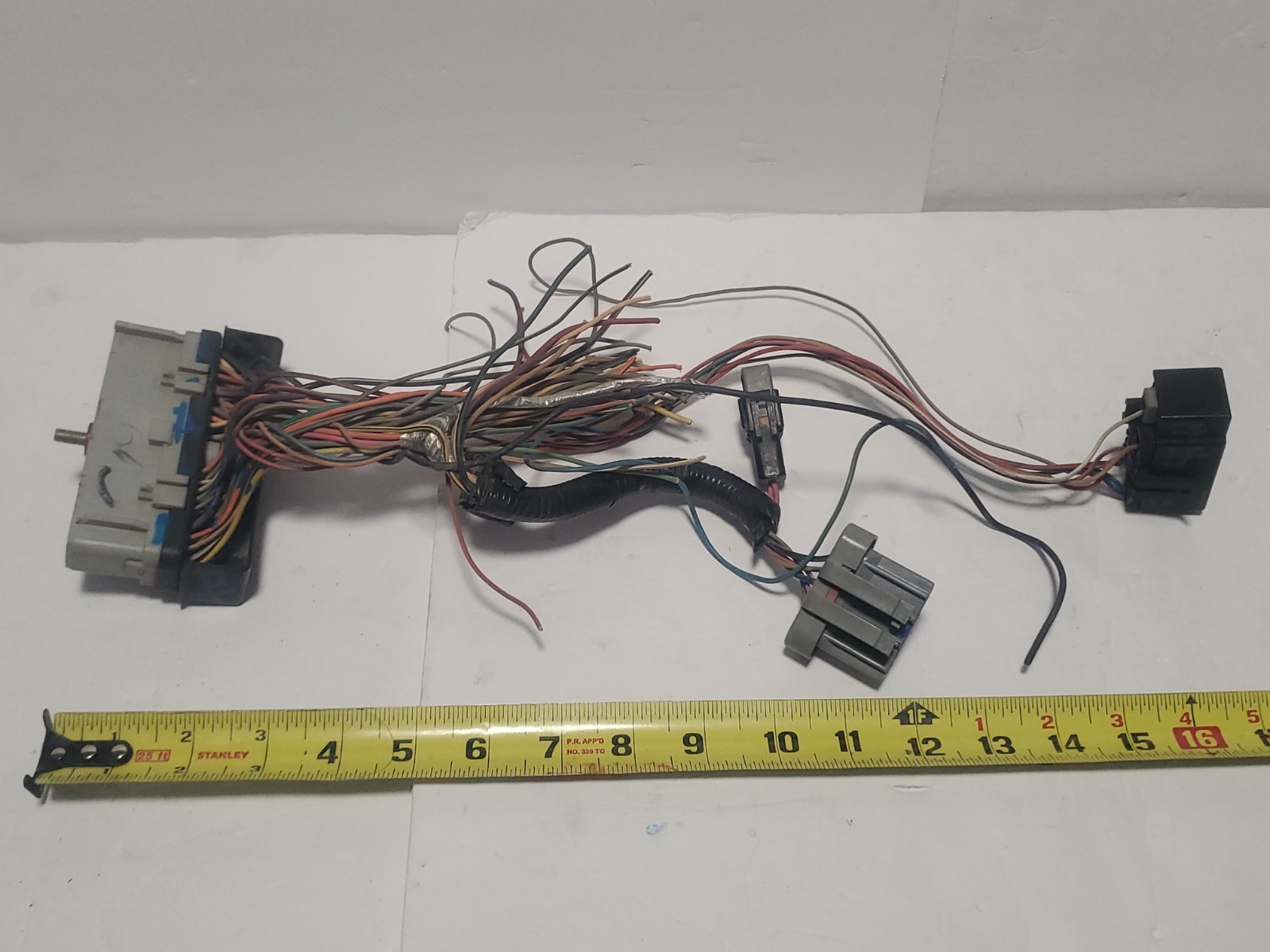 1996-97 FORD F250 F350 7.5L M/T ECU ECM F6TF-12A650-BFA WIRING HARNESS PLUG OEM