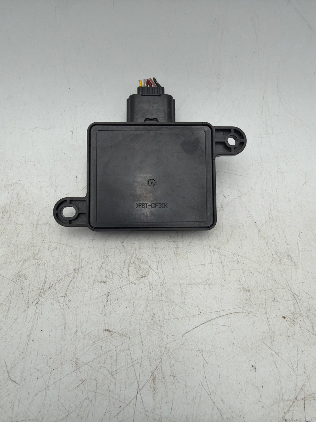 22 MITSUBISHI OUTLANDER FRONT RIGHT SEAT OCCUPANT SENSOR MODULE OEM