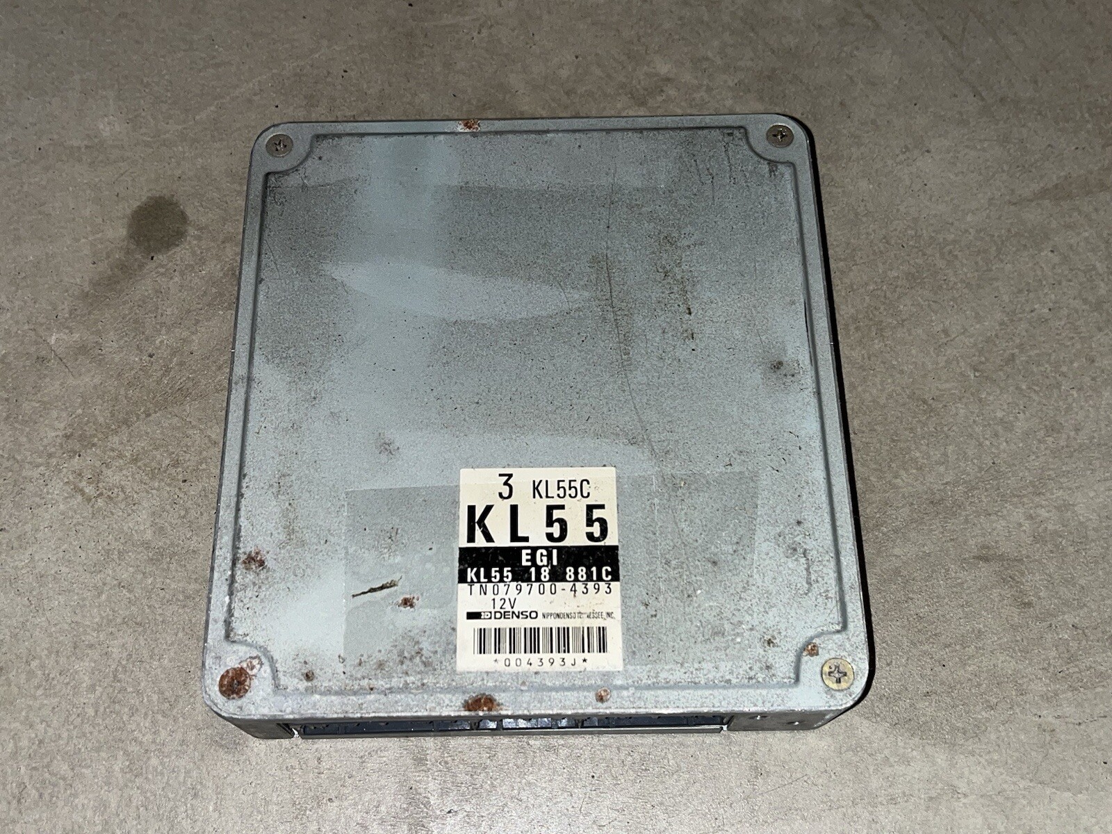 KL5518881C Mazda 626 2.5L Automatic ECM Engine Computer Module 1994