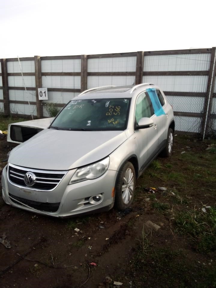 Used Engine Control Module (ECM) fits: 2010 Volkswagen Tiguan Electronic Control
