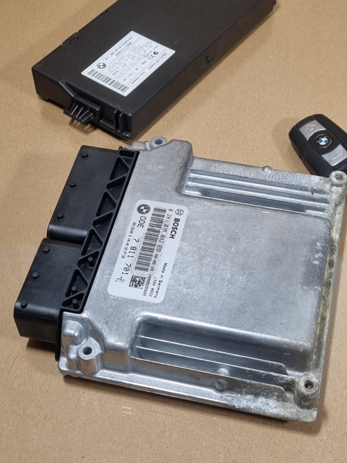 BMW 3 SERIES E90 E91 320D Diesel N47  ECU FULL SET KIT 7811701  Tested manual