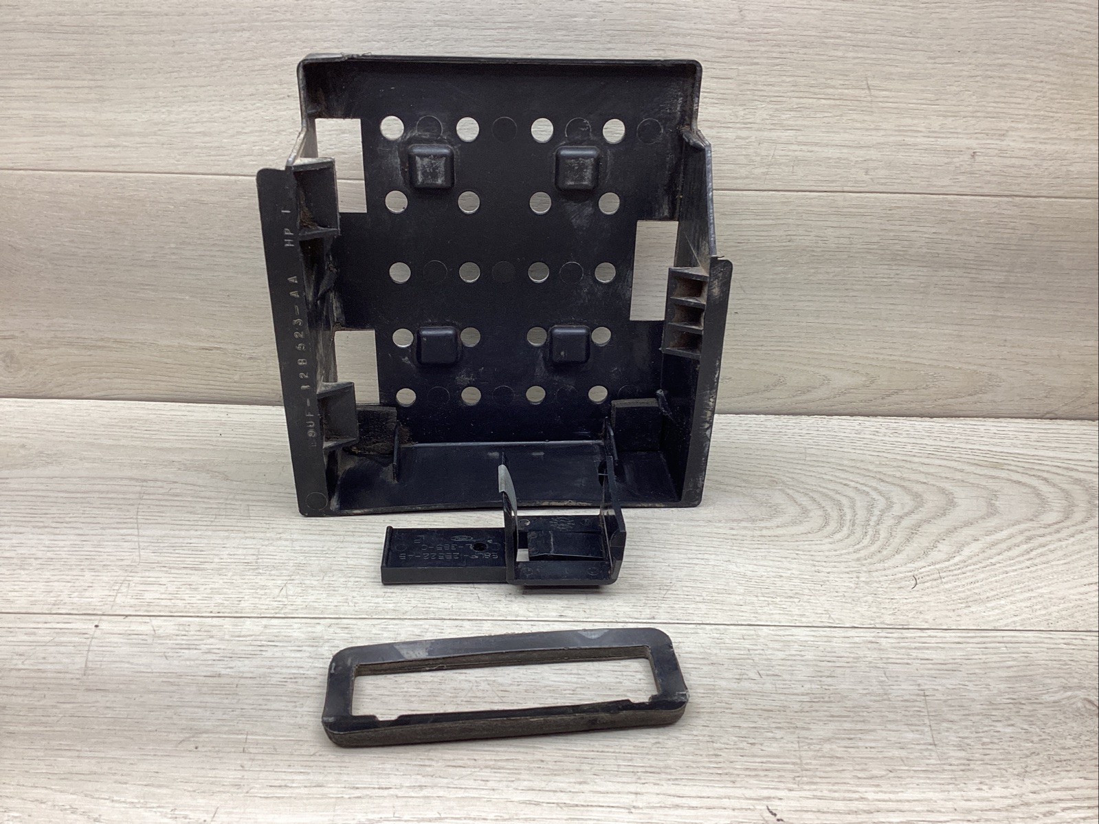 FORD E9UF-12B523-AA PCM Mounting Bracket Sleeve Retainer Econoline Van OEM