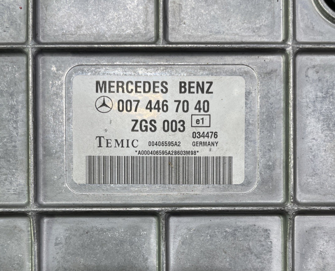 USED TESTED Mercedes-Benz Engine Control Module ECM 0074467040 No Core Charge!
