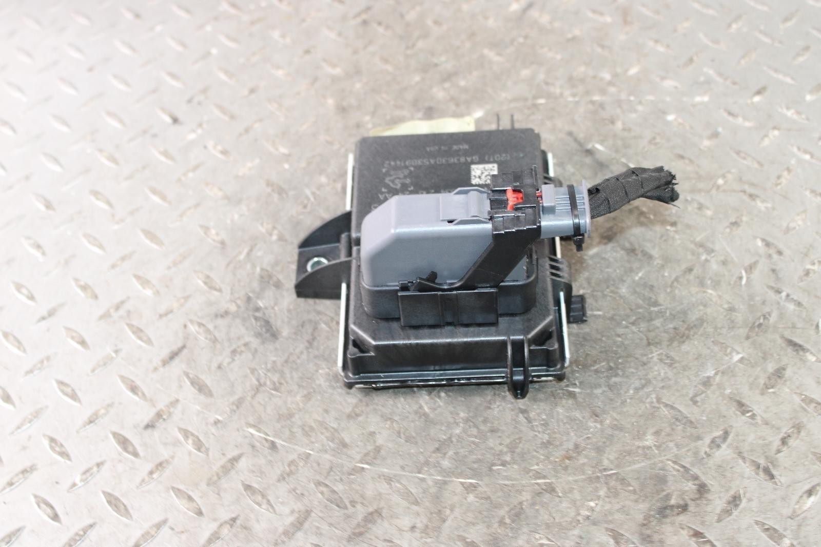 15-19 XTS OE 3.6L Engine Fuel System Pump Control Computer Module Box OE WTY