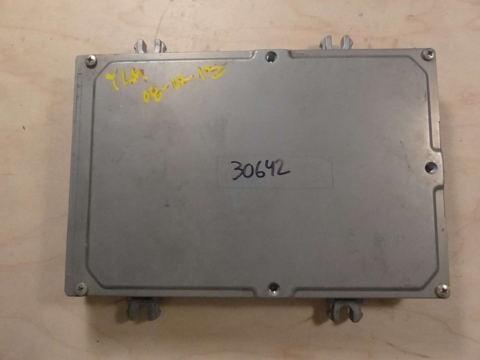 96-97 HONDA CIVIC ECM COMPUTER 37820-P2P-A32
