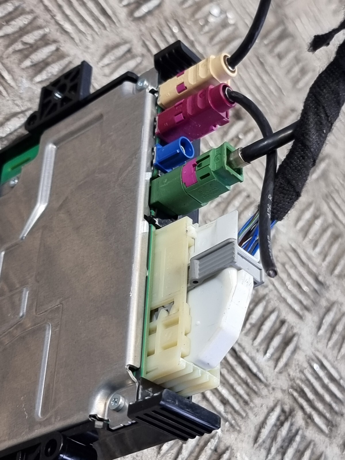 MERCEDES A180 MULTIMEDIA CONTROL MODULE A2139003617 1.5L DIESEL AUTO 2017 W176