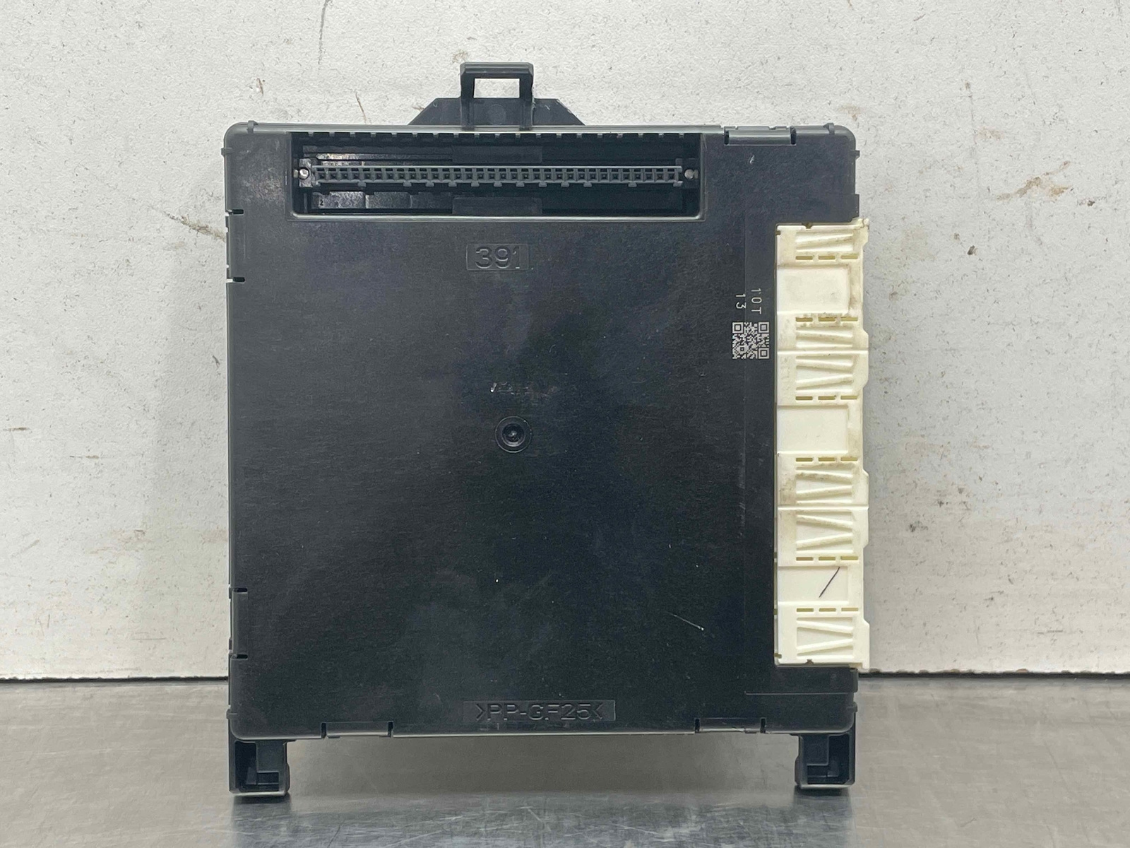 2017 Lexus IS300 Multiplex Network Computer Control Module MPX OEM 89221-53250