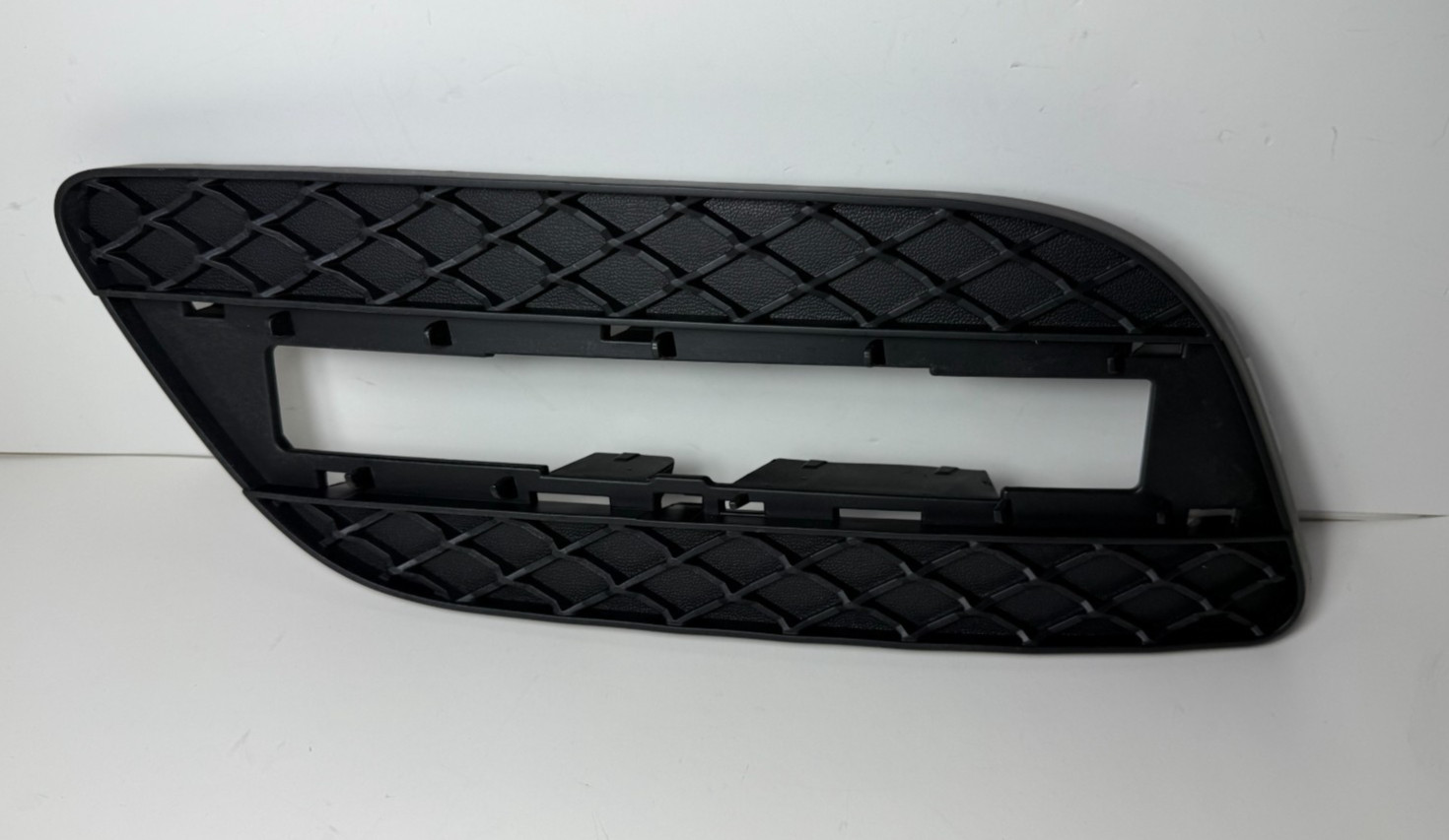 NEW! 12-15 MERCEDES W166 M-CLASS FRONT LEFT LOWER BUMPER GRILLE A1668842122 OEM