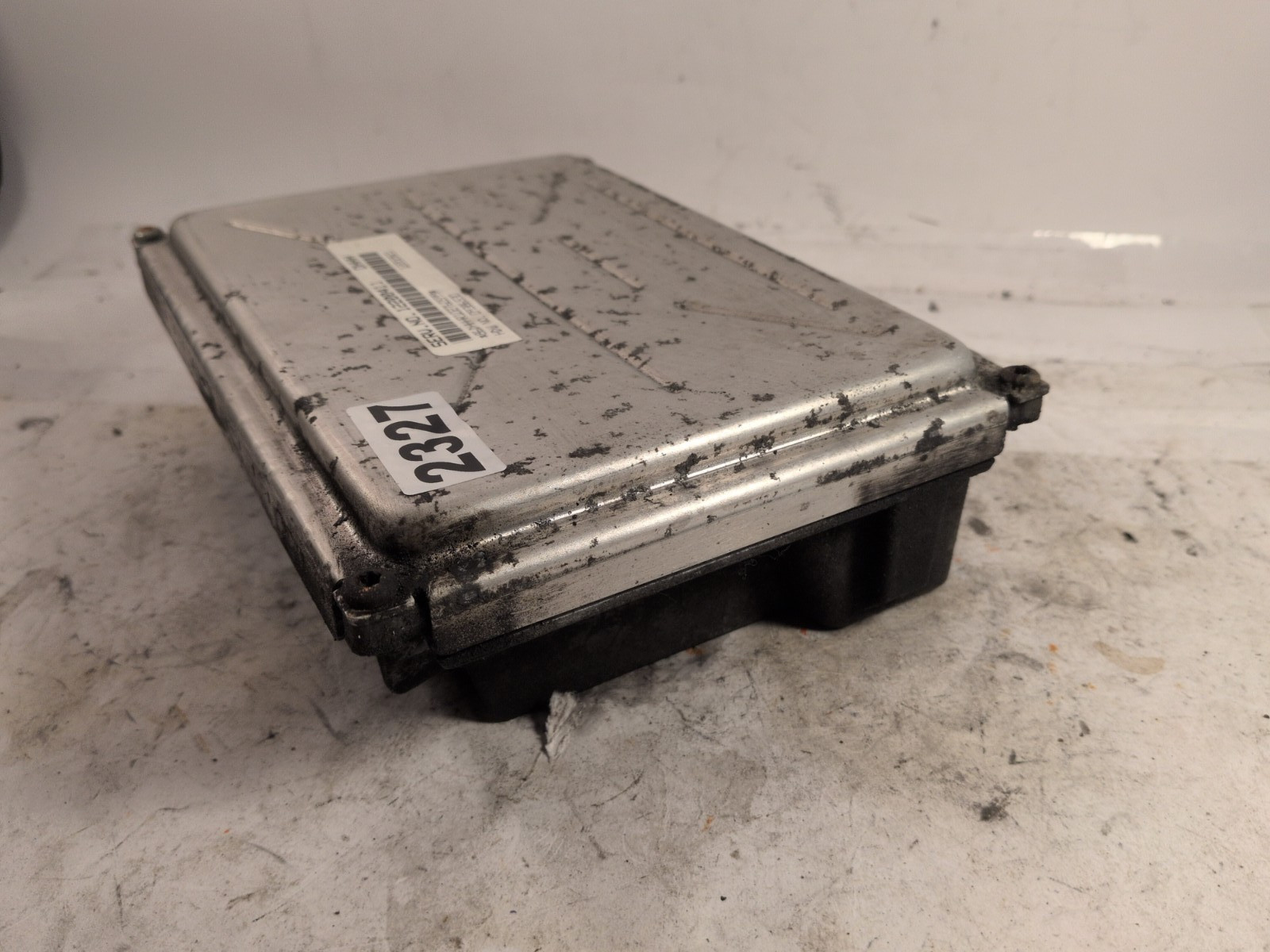 2001 2002 CHEVY SUBURBAN 2500 ECM Engine Computer 6.0L 12200411 OEM