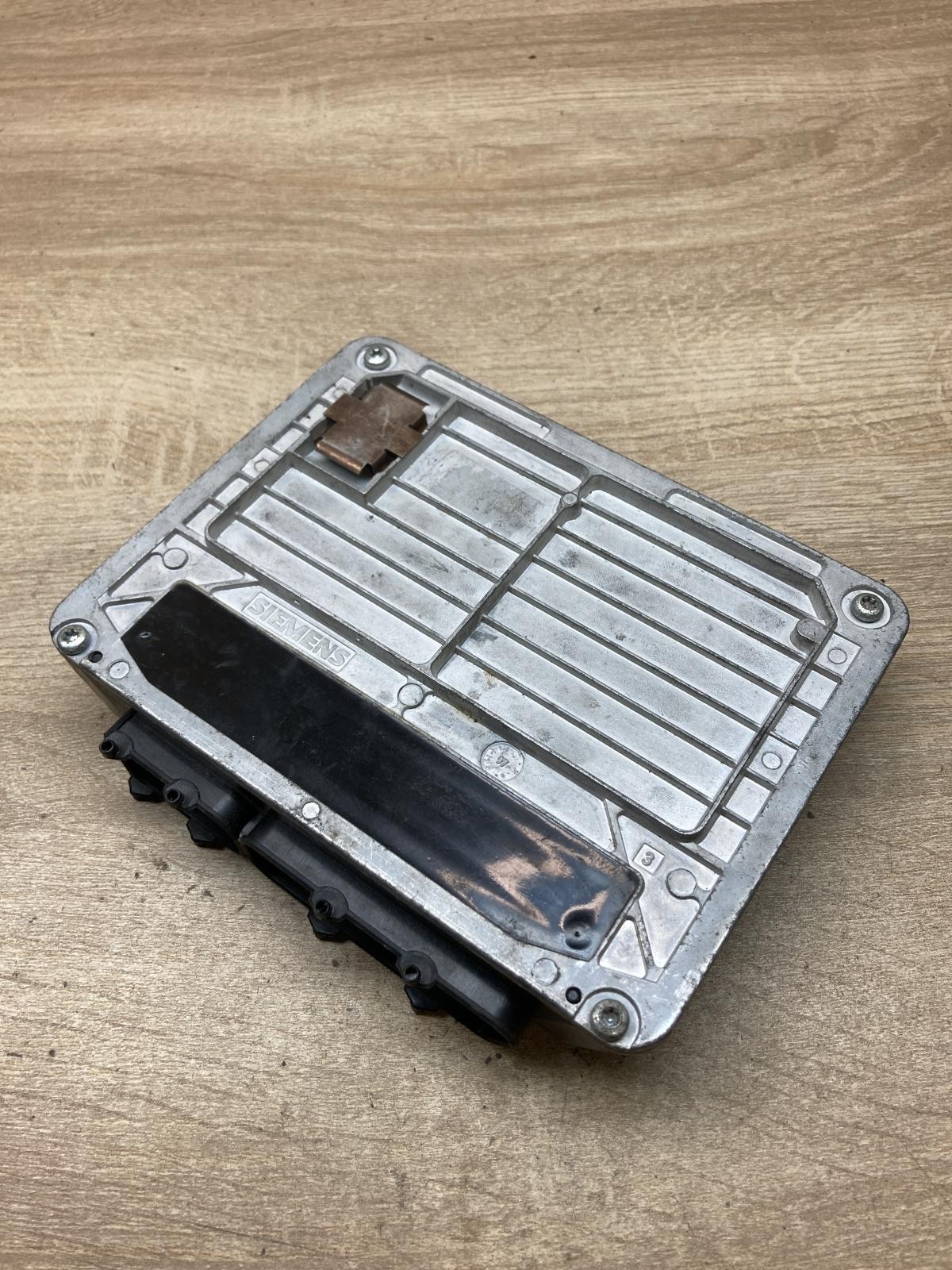3B0907557D 5WP4367 Engine control unit/module ECU Fits for Volkswagen PASSAT B5