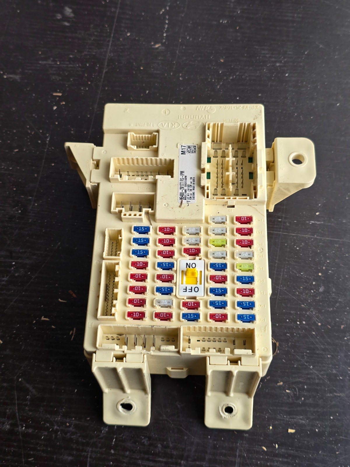 2016 Hyundai Veloster BCM Fuse Box 954002V177 Easy Installation Used Parts