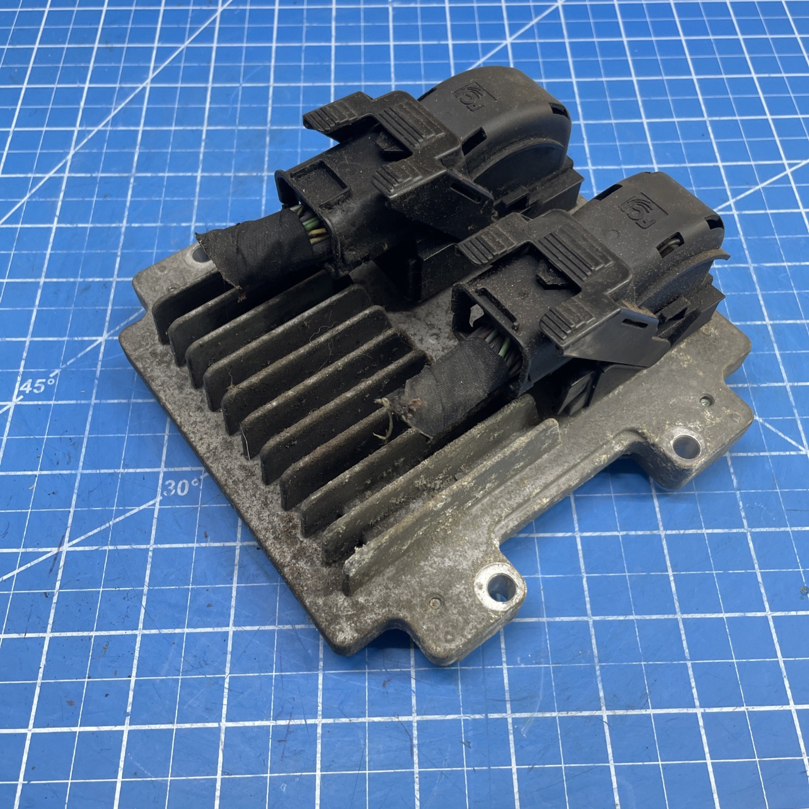 2011 2012 Chevy Cruze 1.8L Engine Computer Control Module ECM ECU 12653536