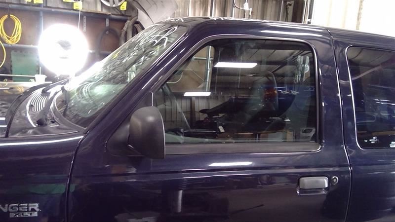 Chassis ECM Transfer Case Right Hand Kick Panel Fits 01-05 EXPLORER 1158534