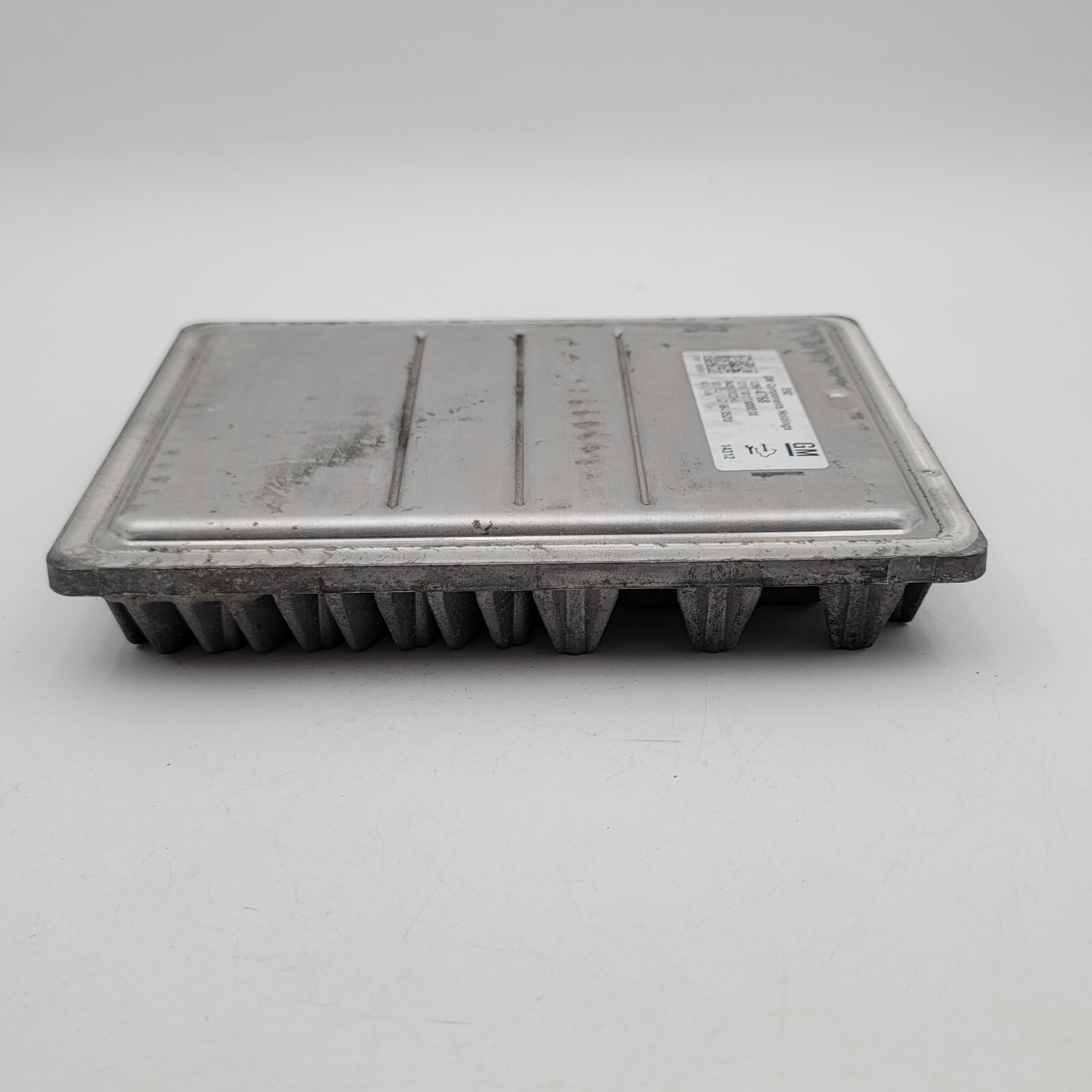 Cadillac Chevrolet GMC Engine Control Module Unit ECU ECM OEM 12663391
