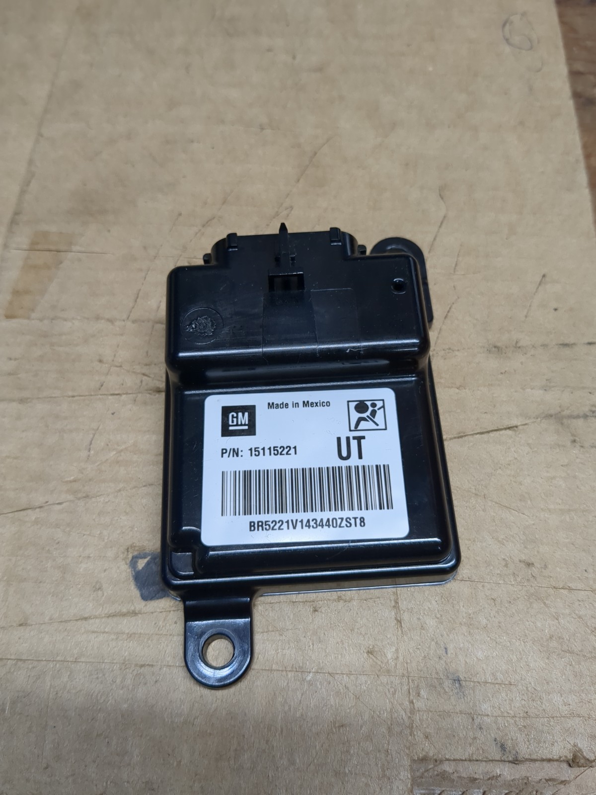 03-06 GMC Tahoe Silverado OEM Seat Pressure Occupancy Sensor Switch 15115221
