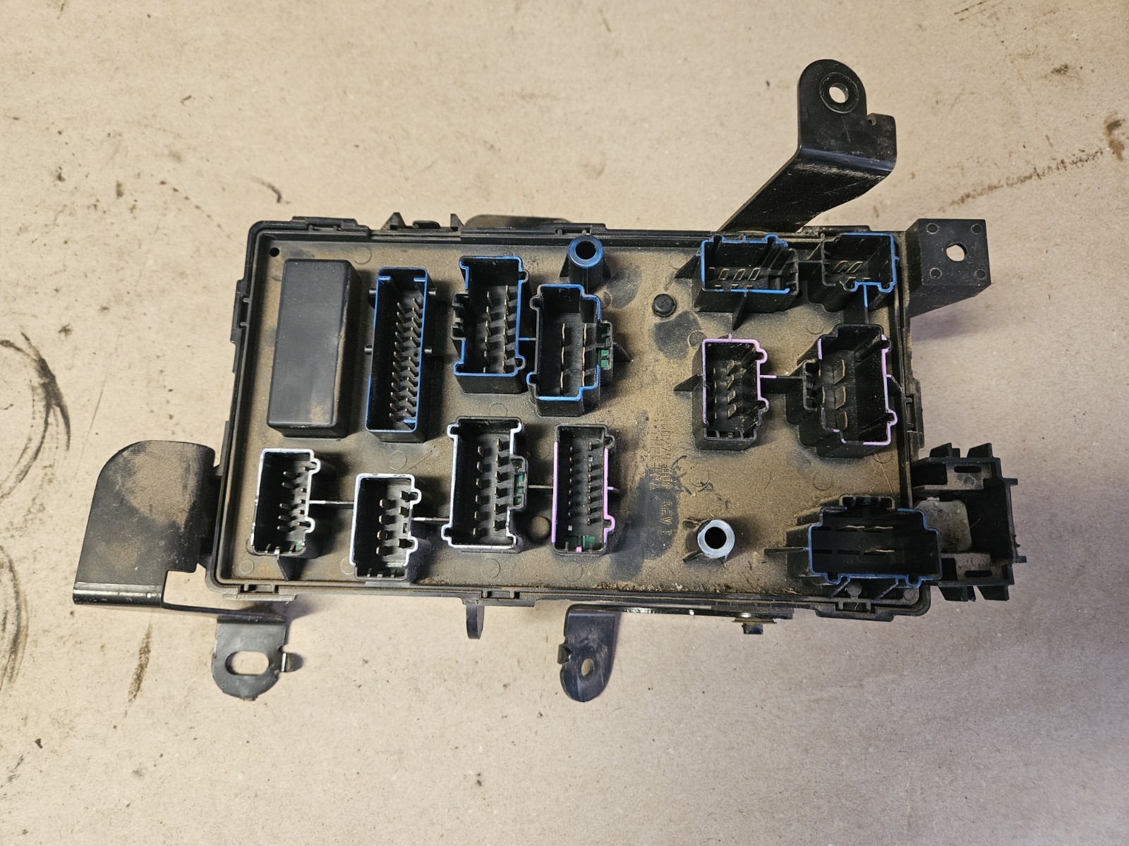 OEM 2003 Ford F250 F350 7.3L DIESEL INTERIOR FUSE BOX RELAY PANEL FOR PARTS