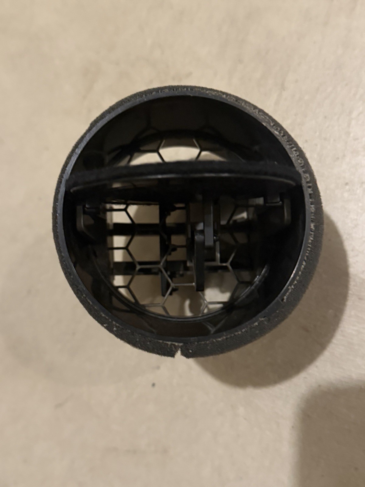 73630-64J 2012 Suzuki Grand Vitara OEM Dash Air Vent Gray With Silver Trim (1)